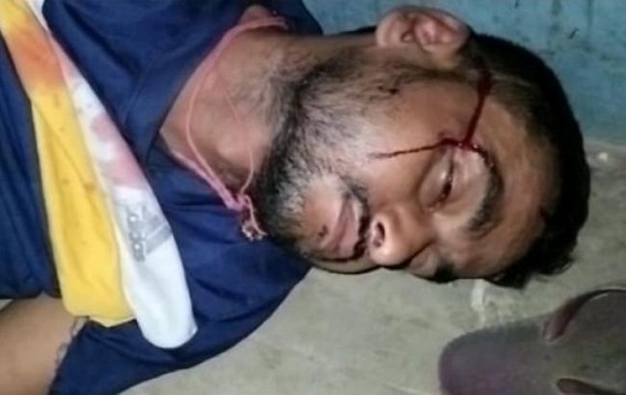 Mob brutality on a thief in front of Ramnagar outpost in Agartala Mob brutality on a thief in front of Ramnagar outpost in Agartala